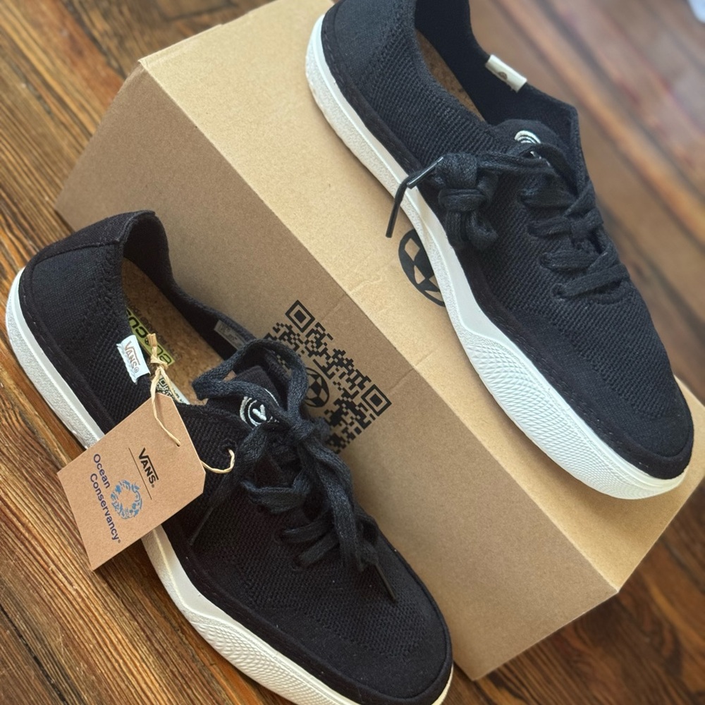 Vans Black Circle Vee Sneakers
